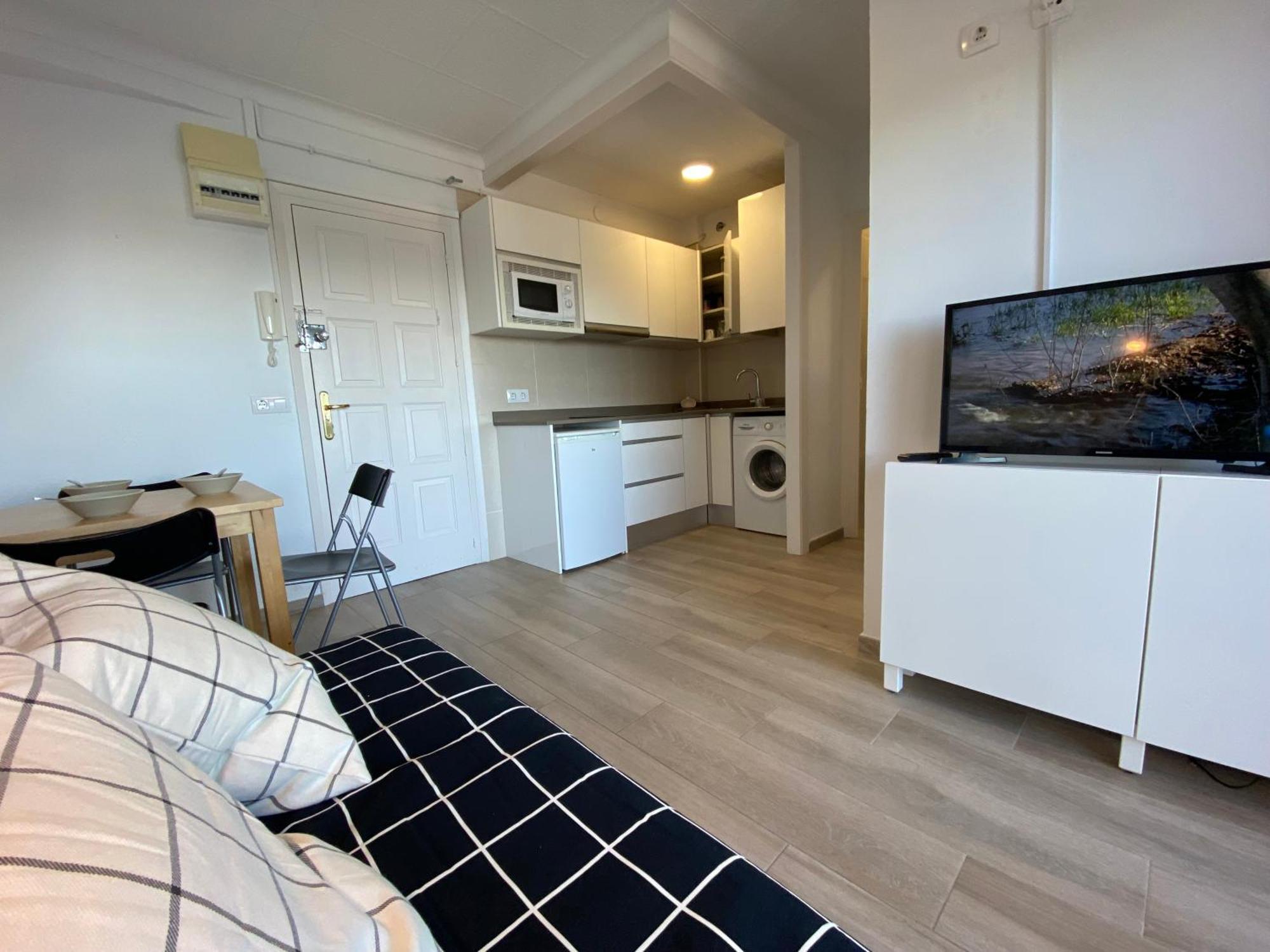 21107 Sea View Apartment